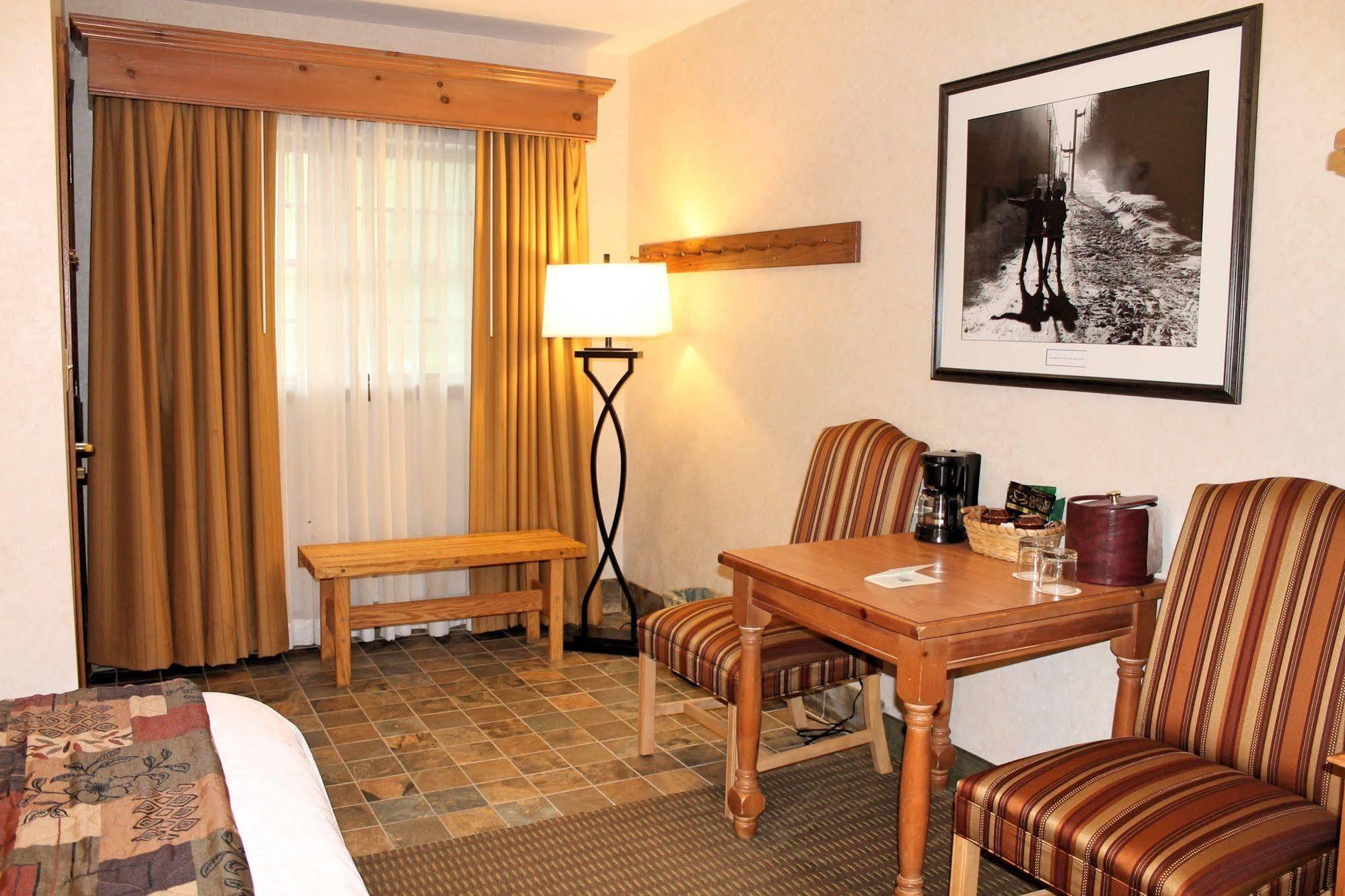 The Inn At Holiday Valley เอลลิคอตต์วิลล์ ภายนอก รูปภาพ